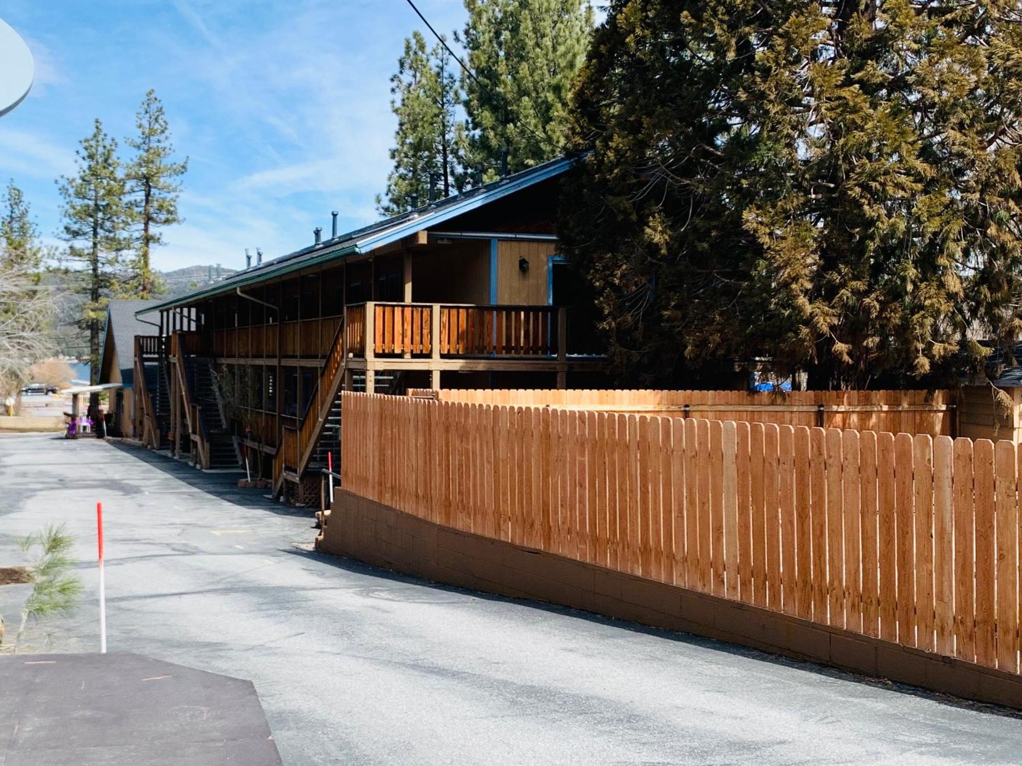 Snow Bear Lodge Big Bear Lake Exterior photo